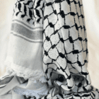 Ægte palæstinensisk kufiya fra Hirbawi i Al-Khalil / Hebron, håndlavet symbol på kultur og identitet.