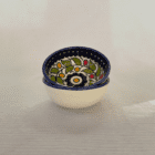 Lille håndlavet keramikskål fra Palæstina - velegnet til servering af oliven.