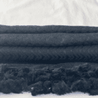 Ægte palæstinensisk kufiya fra Hirbawi i Al-Khalil / Hebron, håndlavet symbol på kultur og identitet.