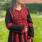 Palæstinensisk thobe / kjole med traditionelt broderi også kaldet tatreez.
