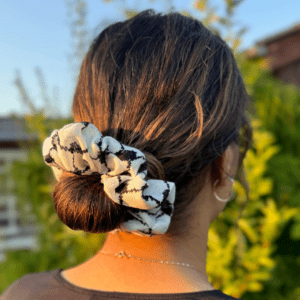 Palæstinensisk Hirbawi-Kufiya Scrunchies – Black & White