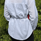 Skjorte med tatreez fra det palæstinensiske fashionbrand Edmond's Fashion