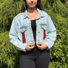 Denimjakke med tatreez fra det palæstinensiske fashionbrand Edmond's Fashion