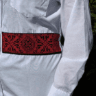 Skjorte med tatreez fra det palæstinensiske fashionbrand Edmond's Fashion