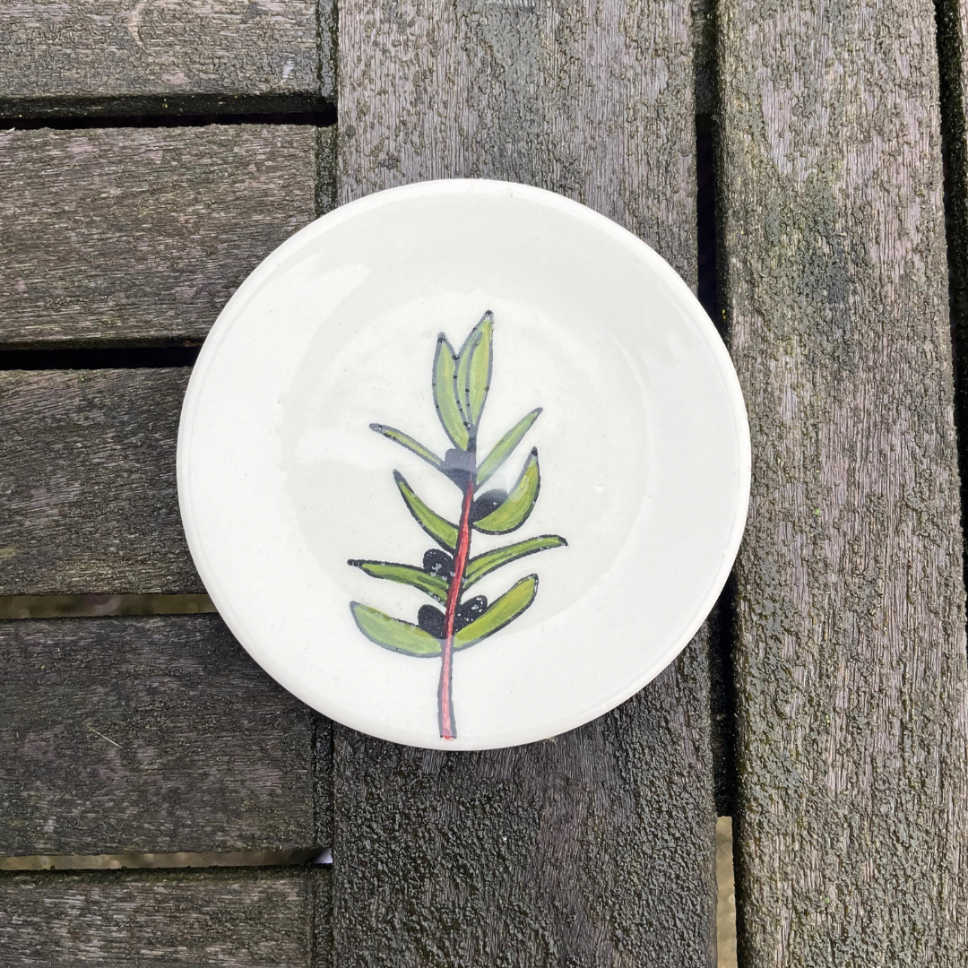 Mal Palæstina-inspirerede mønstre på hånddrejet keramik og lær om en tradition, der har overlevet i årtusinder,