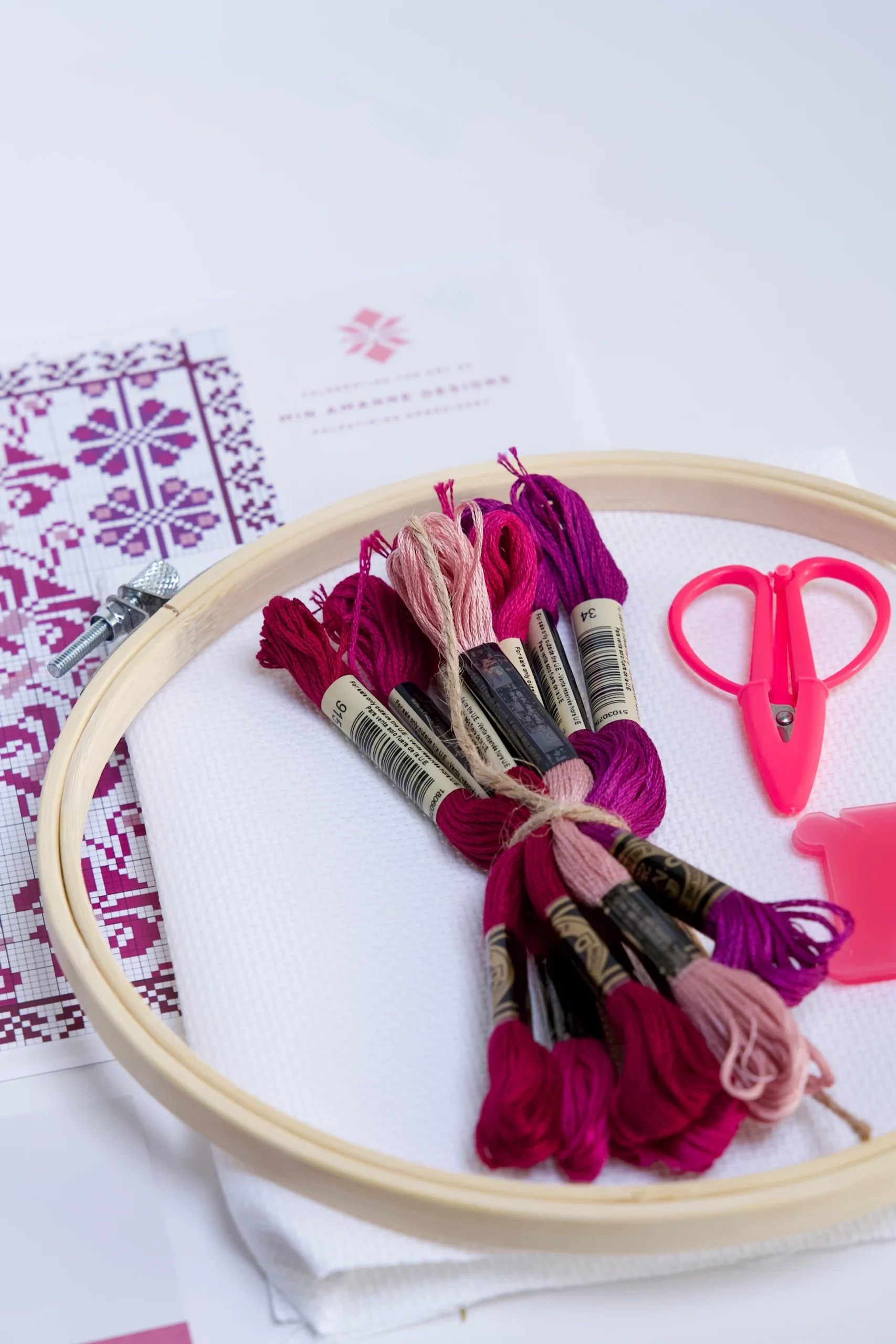 Flora Palestine Tatreez Kit - palæstinensisk korssting med blomstermotiver